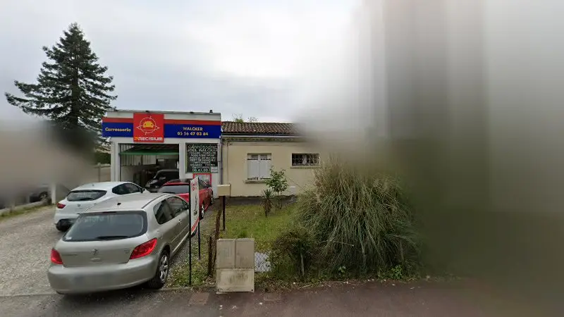 Vue de la rue devant AXIAL - CARROSSERIE WALCKER, Mérignac