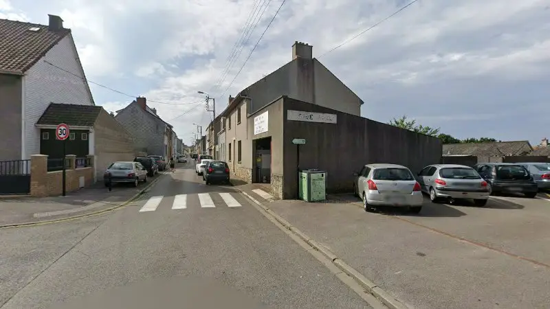 Vue de la rue devant Baly Joël, Saint-Martin-Boulogne