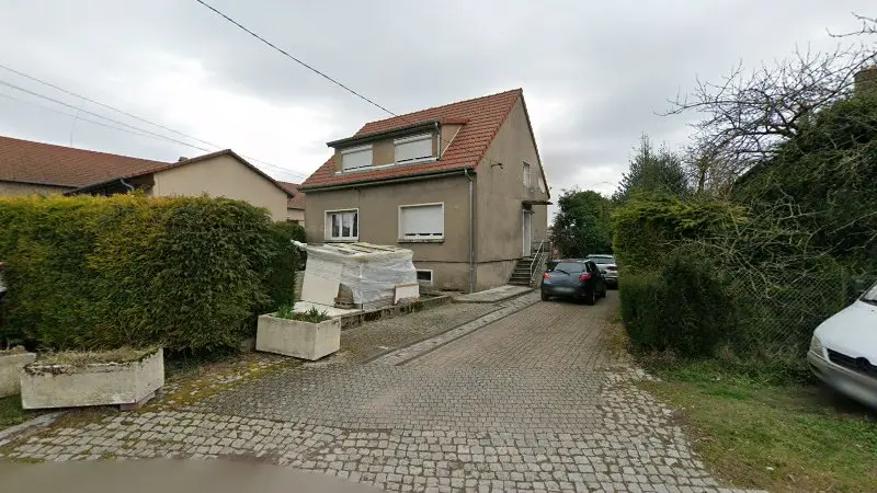Vue de la rue devant Wagner Alexandre, Saint-Jean-Rohrbach