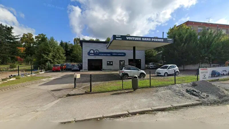 Vue de la rue devant Aixam Garage Christian Lebreton, Montluçon