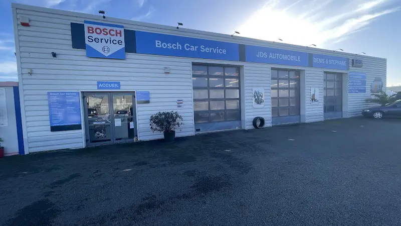 Photo publiée sur la fiche Google de JDS Automobile - Bosch Car Service, Sainte-Gemmes-sur-Loire