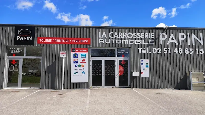 Photo publiée sur la fiche Google de CARROSSERIE PAPIN - ROCHE SUR YON, La Roche-sur-Yon