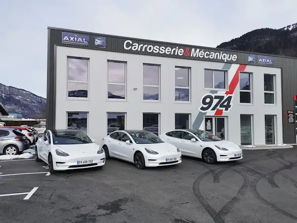 Photo publiée sur la fiche Google de 974 Carrosserie974, Sallanches
