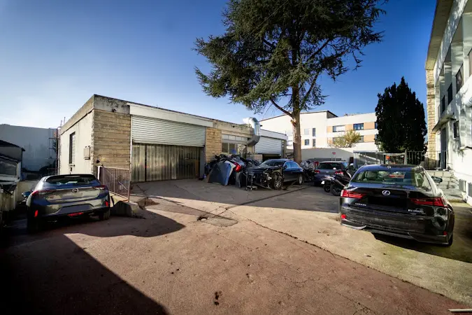Photo publiée sur la fiche Google de ADPS CARROSSERIE, Bagneux