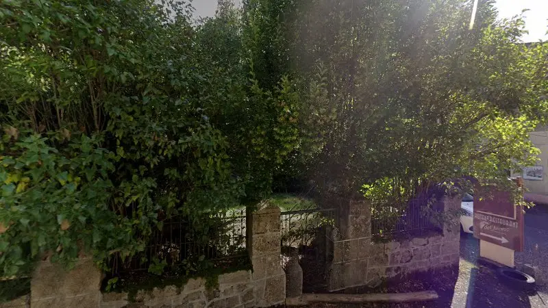 Vue de la rue devant Montellimard, Montfaucon-en-Velay