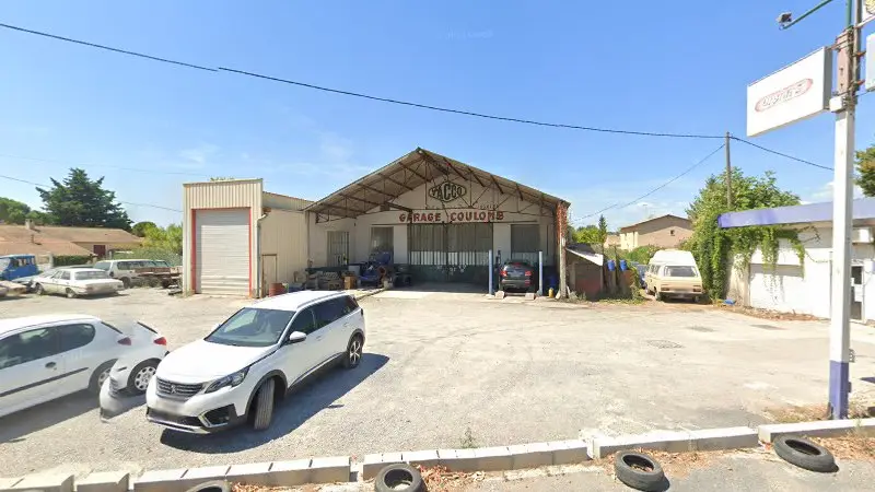 Vue de la rue devant Garage Coulomb, Ribaute-les-Tavernes