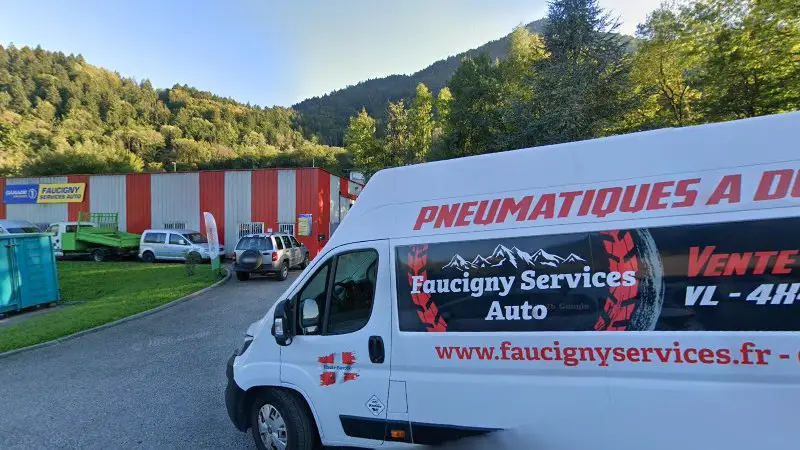 Vue de la rue devant GARAGE PREMIER - FAUCIGNY SERVICES AUTO, Saint-Jeoire