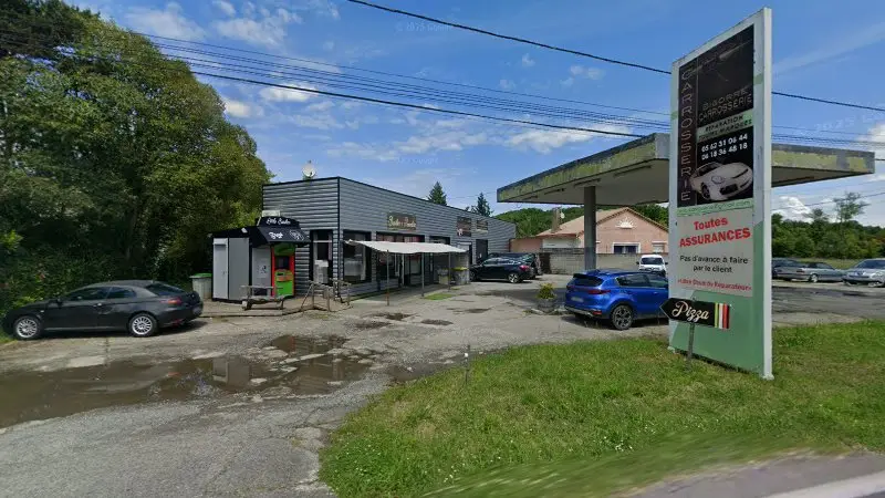 Vue de la rue devant Bigorre Carrosserie, Rabastens-de-Bigorre