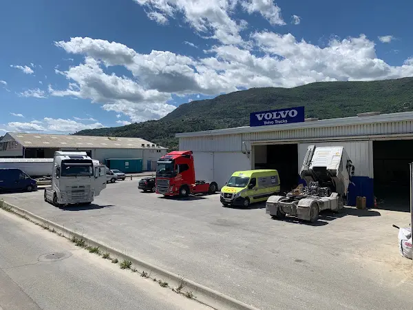 Photo publiée sur la fiche Google de Nice Trucks Services VOLVO TRUCK et ISUZU, Gattières