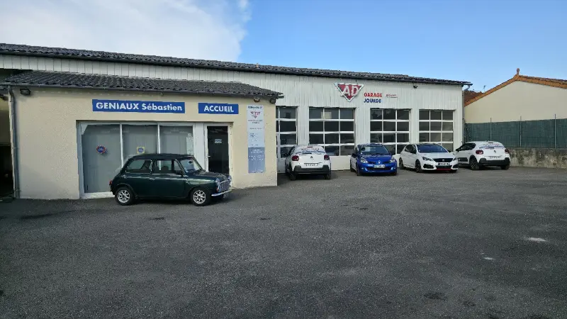 Photo publiée sur la fiche Google de AD Garage Expert JOURDE, Ruelle-sur-Touvre