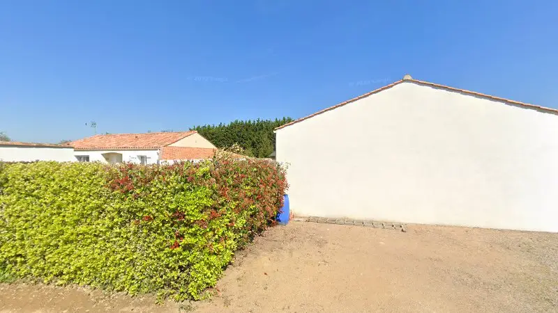 Vue de la rue devant DEPANN'GLR, Talmont-Saint-Hilaire