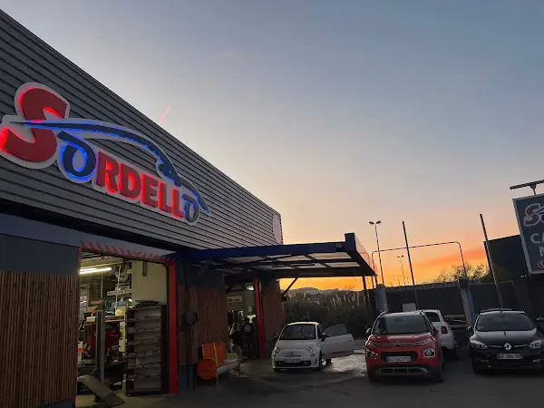 Photo publiée sur la fiche Google de Carrosserie Sordello, Hyères