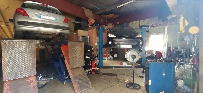 Photo publiée sur la fiche Google de Garage Automobile du Pont Chervil, Beauvène