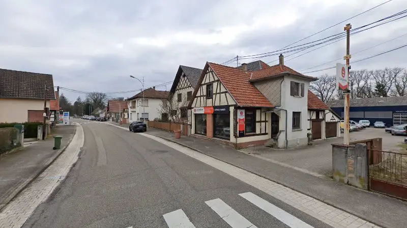 Vue de la rue devant Eurorepar Garage Ambos, Soufflenheim