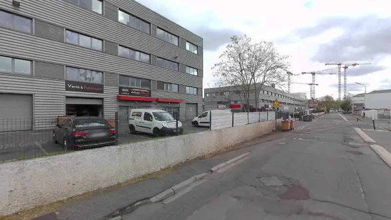 Vue de la rue devant IDI SAS, Villeneuve-la-Garenne