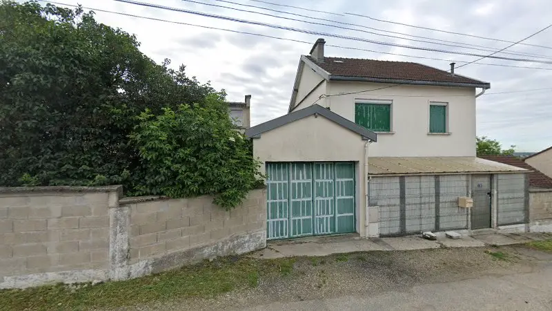 Vue de la rue devant Garage GABREL - 1,2,3 AutoService, Rethel
