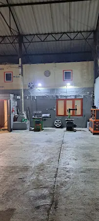 Photo publiée sur la fiche Google de KAM Auto Parts France, Amiens