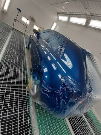 Photo publiée sur la fiche Google de Chromatic Carrosserie Peinture, Aubignosc