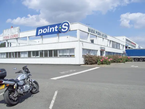 Photo publiée sur la fiche Google de Point S Industriel - Laval (Bayi Trucks), Laval