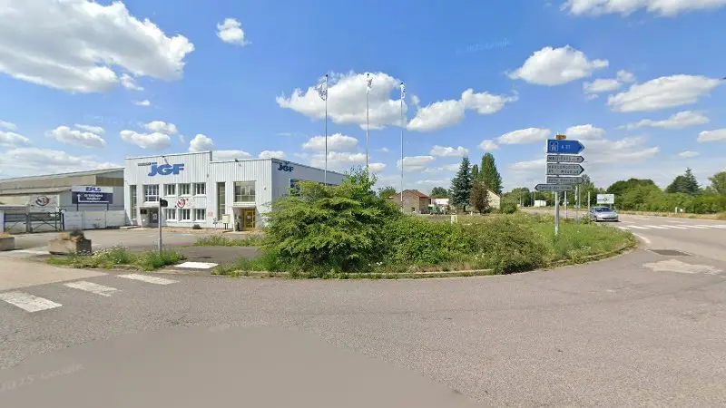 Vue de la rue devant Garage De La Belle Croix - Ennery -Metz-Thionville, Ennery