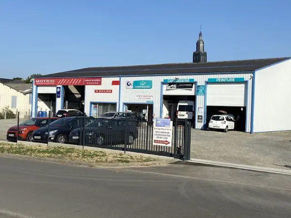 Photo publiée sur la fiche Google de TOP CARROSSERIE - GARAGE BOURSERIE, Javené
