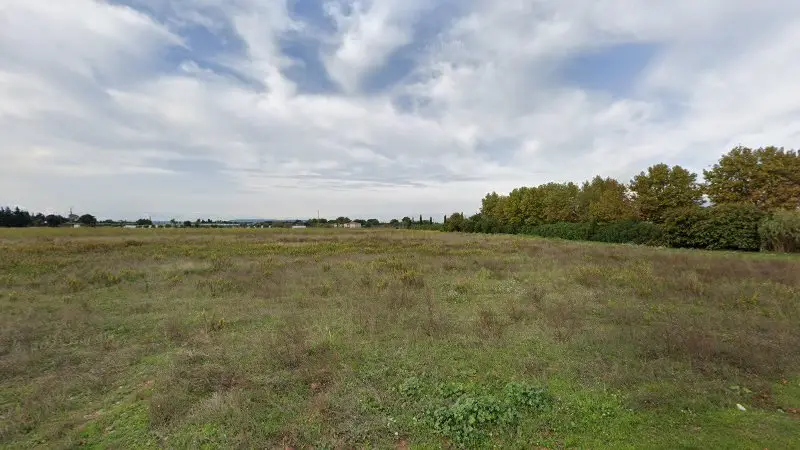 Vue de la rue devant CARROSSERIE AUTO CLINIC, Berre-l'Étang