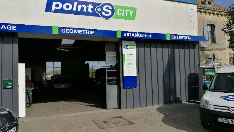Photo publiée sur la fiche Google de Point S - Laroque-Timbaut (Christophe Perroud Automobile), Laroque-Timbaut