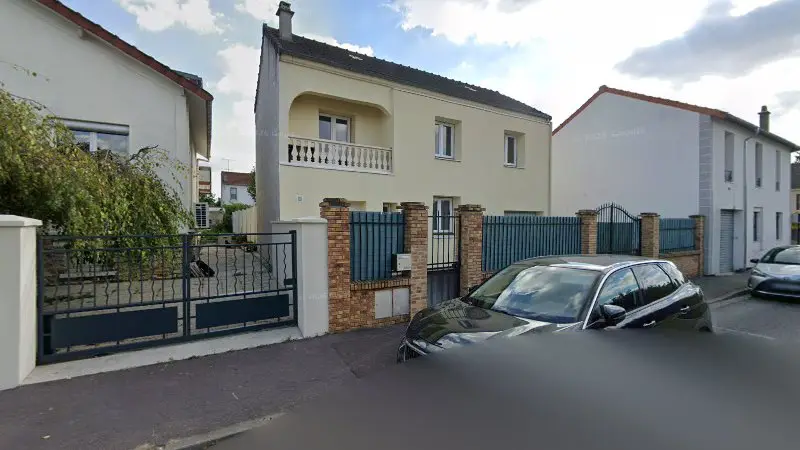 Vue de la rue devant Marques Correia Mario Jose, Garges-lès-Gonesse