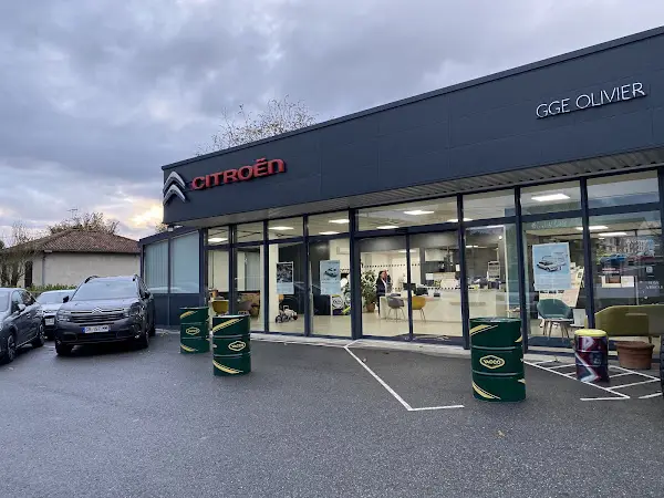 Photo publiée sur la fiche Google de GARAGE OLIVIER - Agent Citroën Peugeot, Lévignac