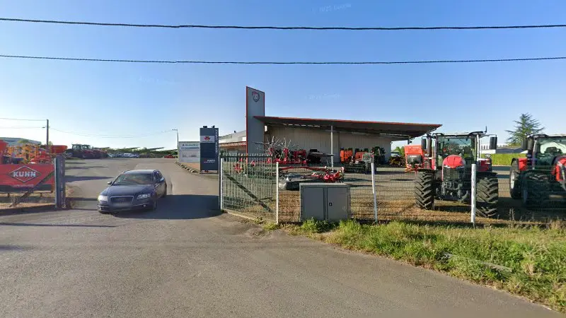 Vue de la rue devant Automobiles Poids Lourds Niortais - APLN (Concessionnaire MAN), Chauray