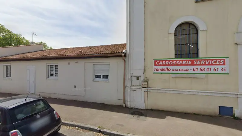 Vue de la rue devant Garage Tondello et Garcia, Narbonne