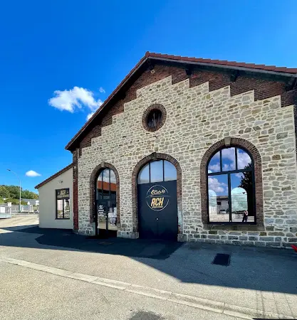 Photo publiée sur la fiche Google de AD Carrosserie et Garage Expert RCH L'ATELIER AUTOMOBILE, Roche-la-Molière