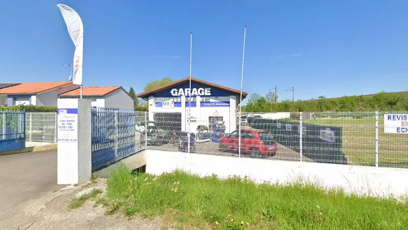 Vue de la rue devant FL Automobiles - 123 AutoService, Jury