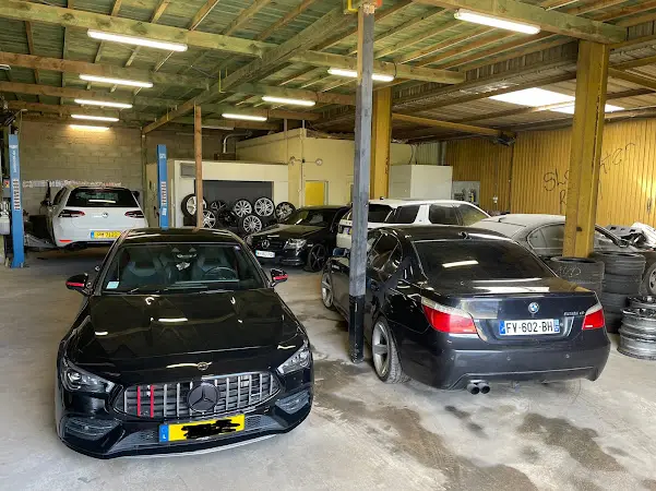 Photo publiée sur la fiche Google de ST AR Auto, Villers-la-Montagne