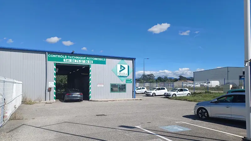 Photo publiée sur la fiche Google de A ducros auto Etoile DEKRA, Étoile-sur-Rhône