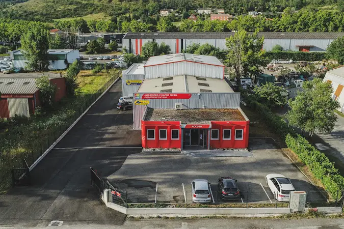 Photo publiée sur la fiche Google de CARROSSERIE 07 DU LAC, Privas
