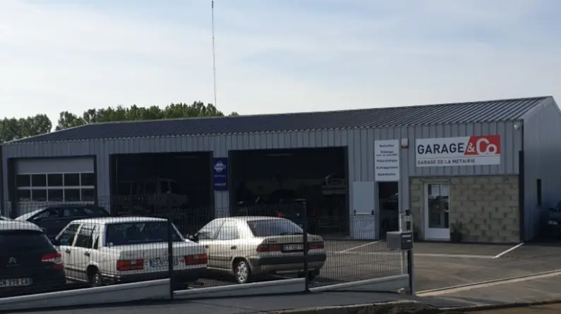 Photo publiée sur la fiche Google de Garage Montreuil le Gast - Garage de la métairie, Montreuil-le-Gast