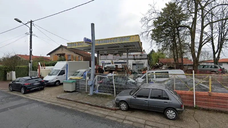 Vue de la rue devant Euro Auto Cagnac, Cagnac-les-Mines
