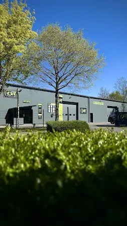 Photo publiée sur la fiche Google de Carrosserie Cve Bailly Romainvilliers, Bailly-Romainvilliers