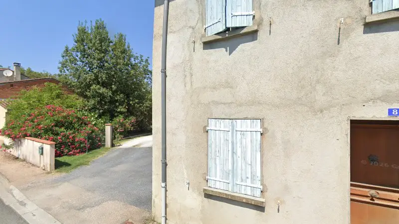 Vue de la rue devant Castres services vi, Cambounet-sur-le-Sor