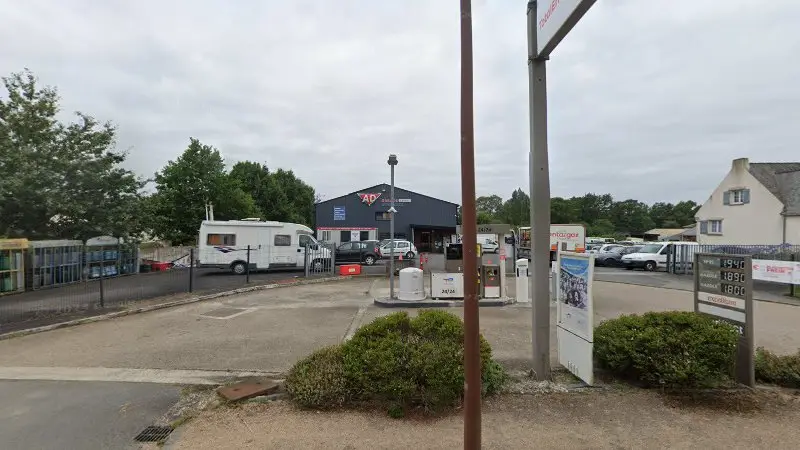 Vue de la rue devant AD Garage Expert VENTROUX, Grand-Fougeray