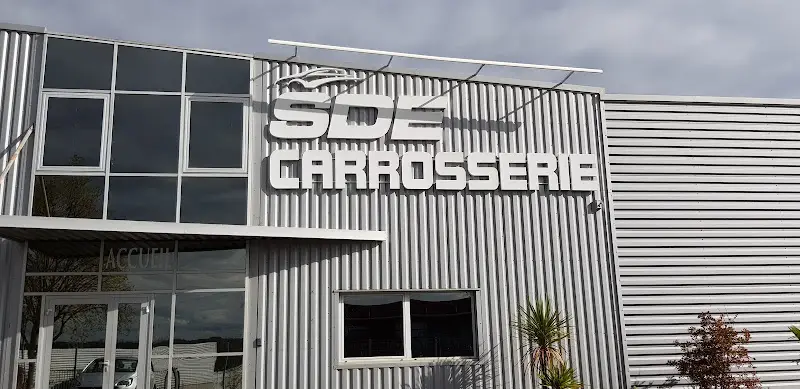 Photo publiée sur la fiche Google de SDE Carrosserie, L'Isle-Jourdain
