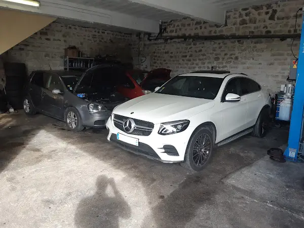 Photo publiée sur la fiche Google de Garage de la Gare Arcueil-Cachan, Arcueil