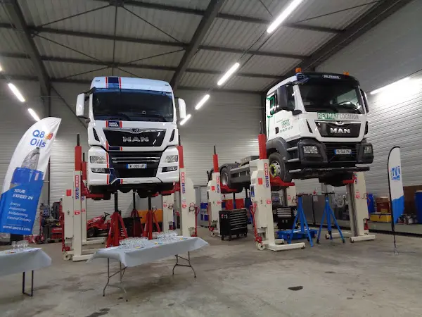 Photo publiée sur la fiche Google de GARAGE POIDS LOURDS SARL Sineau Olivier, Val-au-Perche