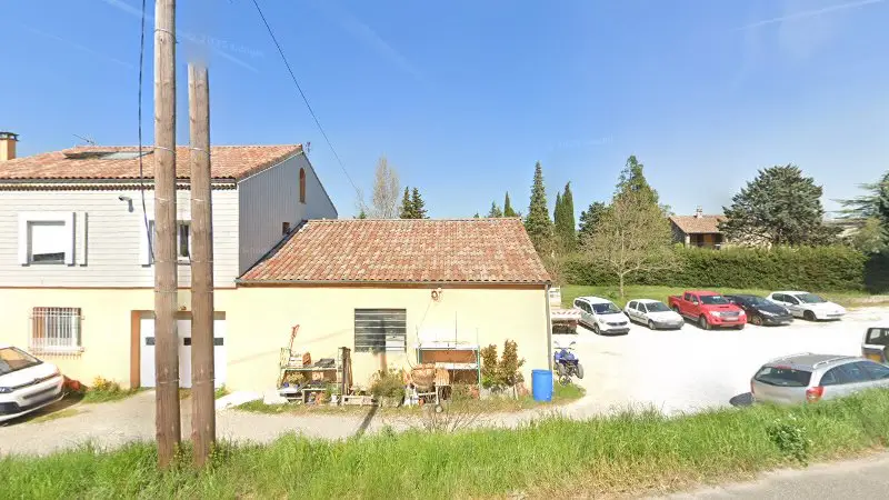 Vue de la rue devant Autoprimo - Garage LIONEL SANIAL, Veyras