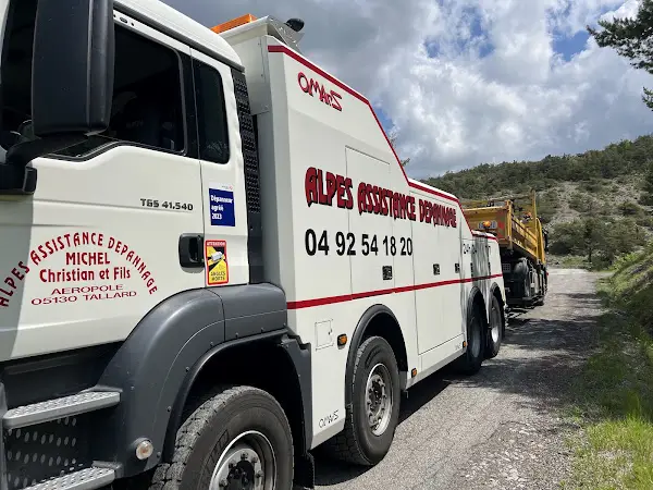 Photo publiée sur la fiche Google de ALPES ASSISTANCE DEPANNAGE poids lourd camion auto - aad05, Tallard