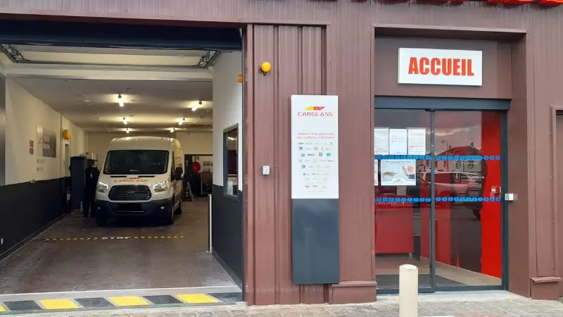 Photo publiée sur la fiche Google de CARGLASS Pare-Brise St Denis Lanneray, Saint-Denis-Lanneray