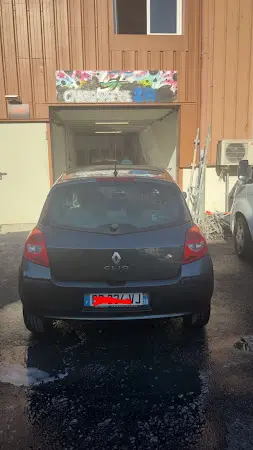 Photo publiée sur la fiche Google de Carrosserie SH, Vénissieux