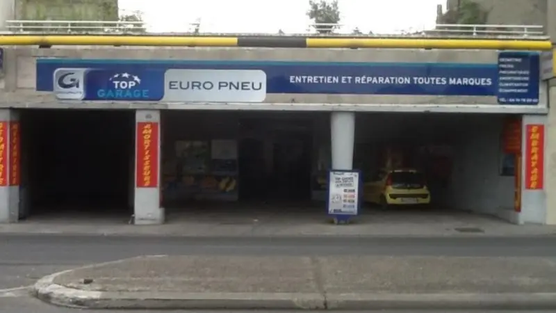 Photo publiée sur la fiche Google de TOP GARAGE - EURO PNEU, Vienne