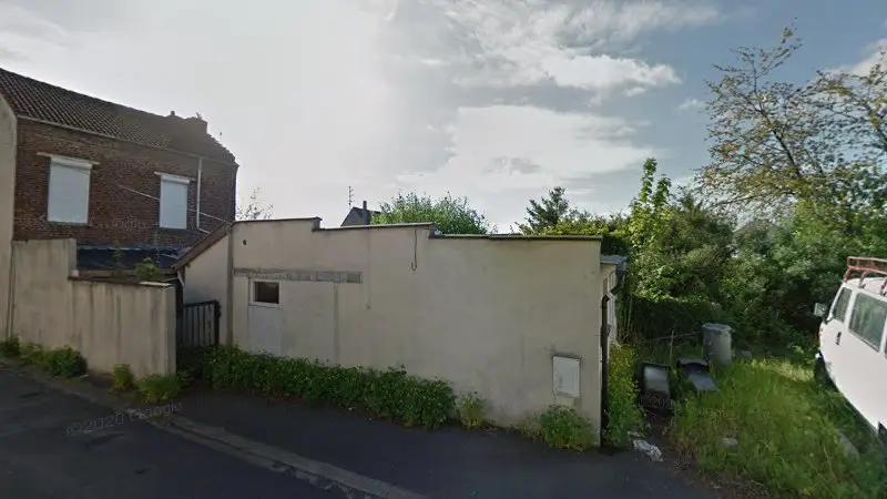 Vue de la rue devant Oussad Gael, Éleu-dit-Leauwette